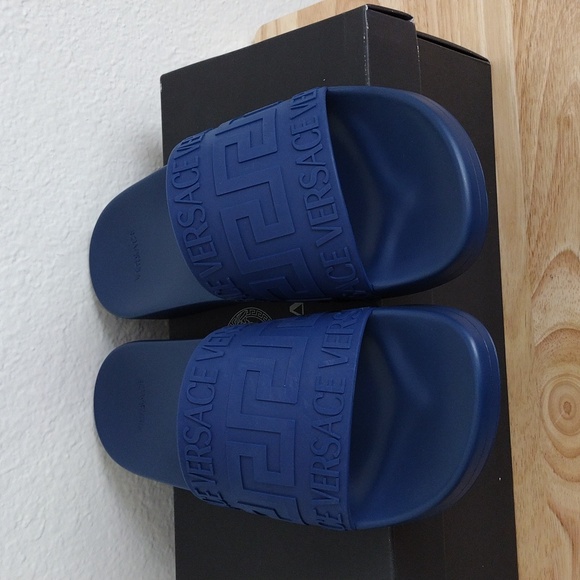Versace Slides - Picture 8 of 10